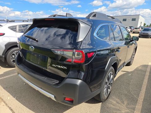 Used 2024 Subaru Outback Limited AWD/4WD image 3