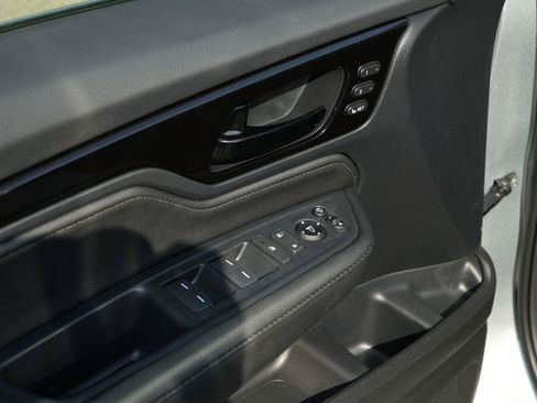 New 2026 Honda Odyssey Elite image 12