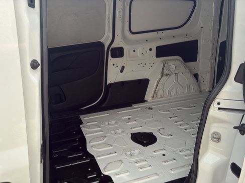 Used 2022 RAM ProMaster City Tradesman FWD image 22
