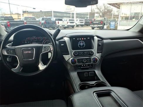 Used 2016 GMC Yukon SLE w/ HD Trailering Package image 12