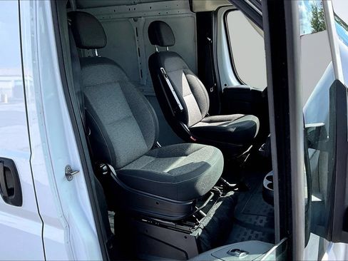 Used 2023 RAM ProMaster 2500 FWD image 23
