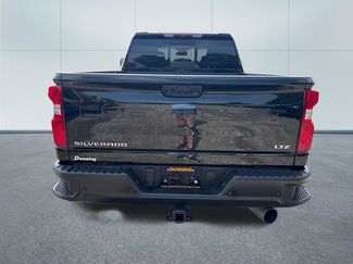 Used 2024 Chevrolet Silverado 2500 LTZ w/ LTZ Plus Package AWD/4WD video 3