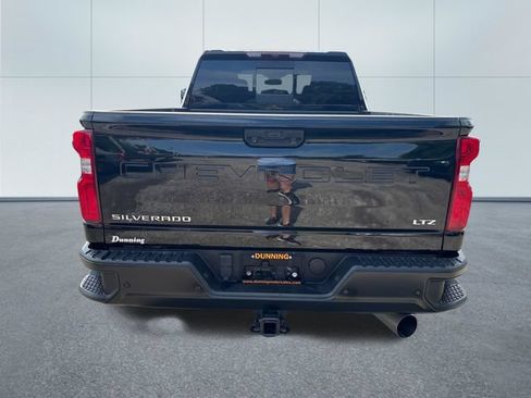 Used 2024 Chevrolet Silverado 2500 LTZ w/ LTZ Plus Package AWD/4WD image 3