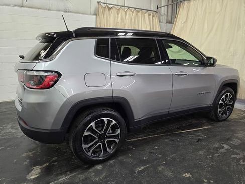 Used 2022 Jeep Compass Limited AWD/4WD image 6