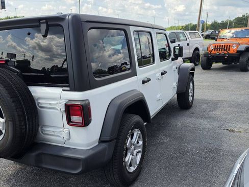 Used 2019 Jeep Wrangler Unlimited Sport S AWD/4WD image 4