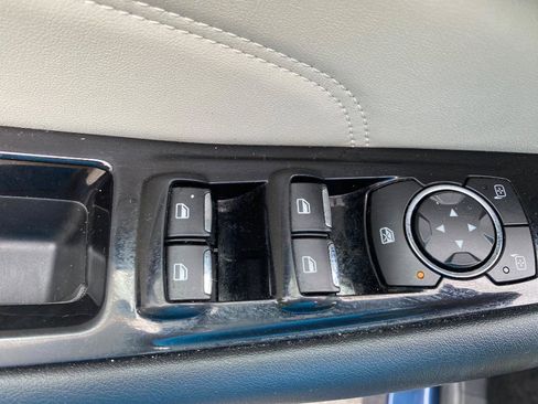 Used 2017 Ford Edge Titanium w/ Equipment Group 301A FWD image 34