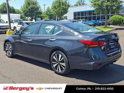 Used 2021 Nissan Altima 2.5 SV FWD image 8