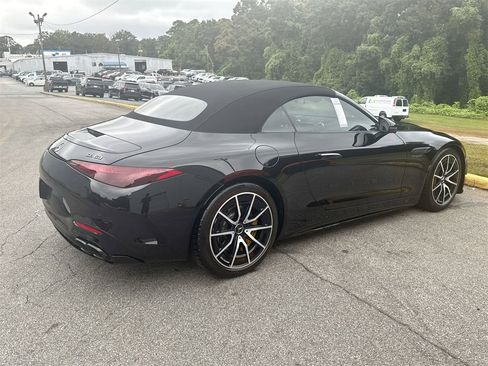 Used 2022 Mercedes-Benz SL 63 AMG 4MATIC image 32