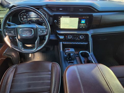 Used 2023 GMC Sierra 1500 Denali Ultimate image 10