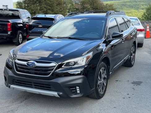Used 2021 Subaru Outback Limited AWD/4WD image 1