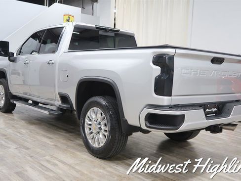 Used 2022 Chevrolet Silverado 2500 High Country image 10