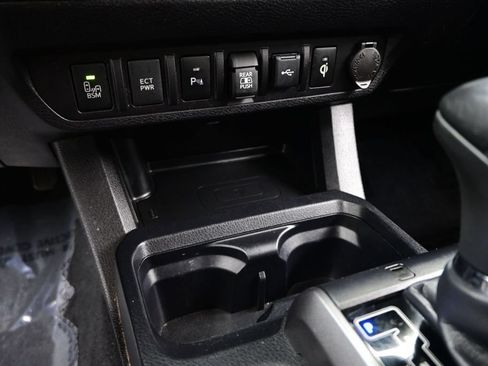 Used 2023 Toyota Tacoma TRD Sport w/ TRD Premium Sport Package AWD/4WD image 22