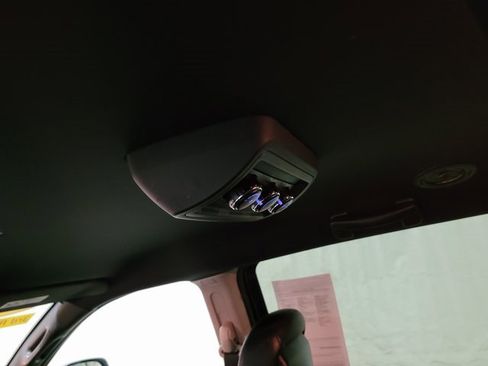 Used 2018 Dodge Grand Caravan SXT image 46