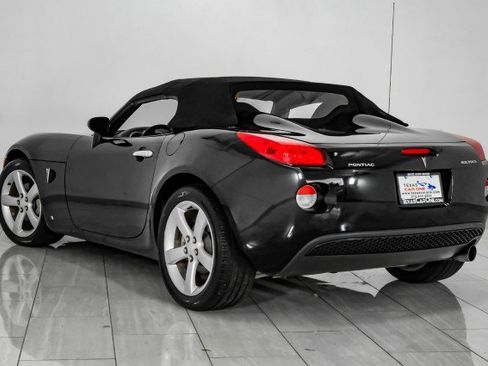 Used 2006 Pontiac Solstice Convertible w/ Power Package RWD image 12
