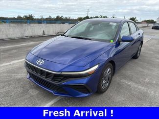 Used 2024 Hyundai Elantra SEL video 1
