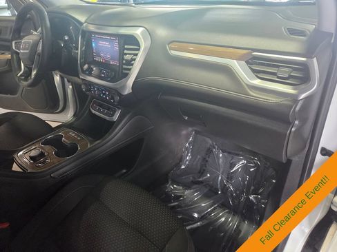 Used 2023 GMC Acadia SLE w/ Driver Convenience Package FWD image 13