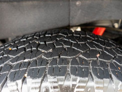 Used 2025 GMC Sierra 3500 AT4 w/ AT4 Premium Plus Package image 34