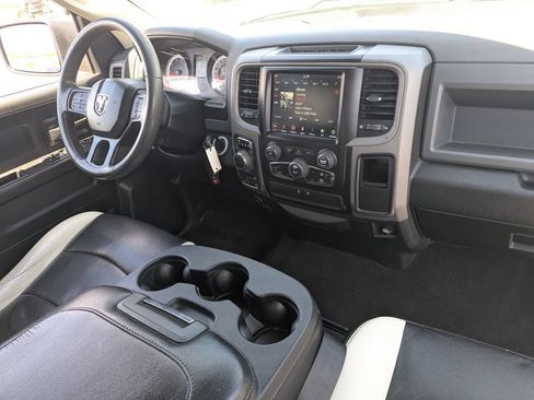 Used 2019 RAM 1500 Express w/ Wheel & Sound Group AWD/4WD image 30