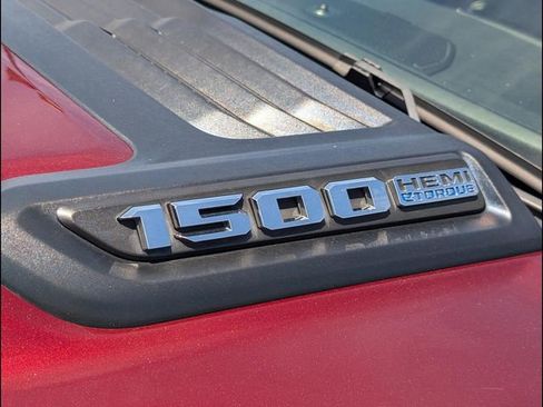 Used 2021 RAM 1500 Laramie w/ Sport Appearance Package AWD/4WD image 16