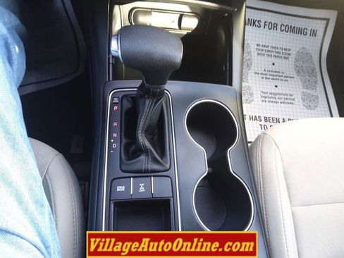 Used 2019 Kia Sorento LX image 25