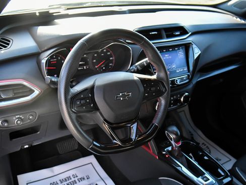 Used 2023 Chevrolet TrailBlazer RS w/ Convenience Package image 14
