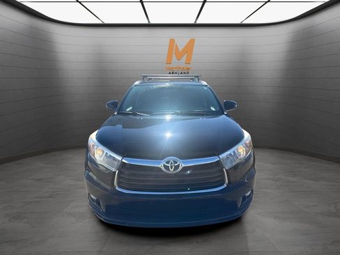 Used 2016 Toyota Highlander XLE AWD/4WD image 8