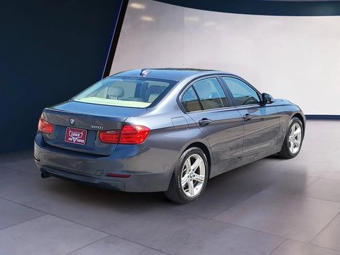Used 2014 BMW 320i Sedan RWD image 5