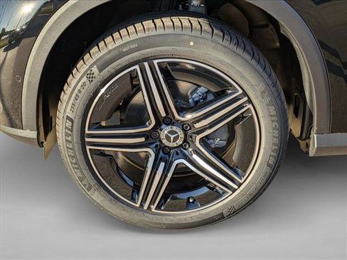 Used 2026 Mercedes-Benz GLC 300 image 11