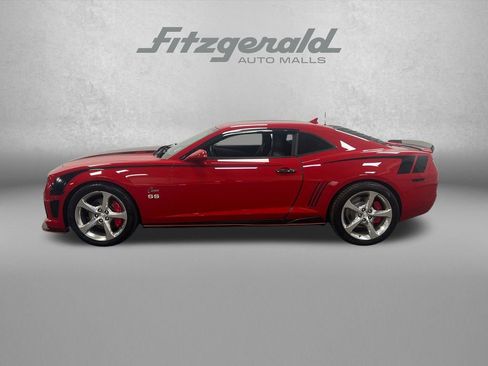 Used 2013 Chevrolet Camaro SS w/ RS Package RWD image 2