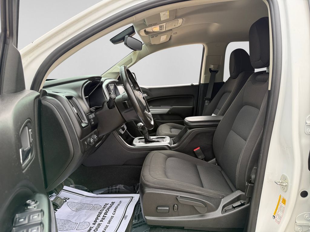 Used 2019 Chevrolet Colorado LT w/ Redline Special Edition AWD/4WD image 20