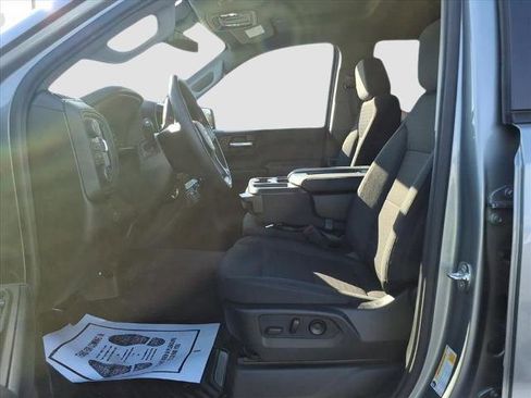 New 2026 Chevrolet Silverado 1500 Custom w/ LPO, Dark Essentials Package image 17