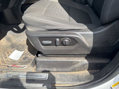 Used 2022 Chevrolet Silverado 1500 RST image 5