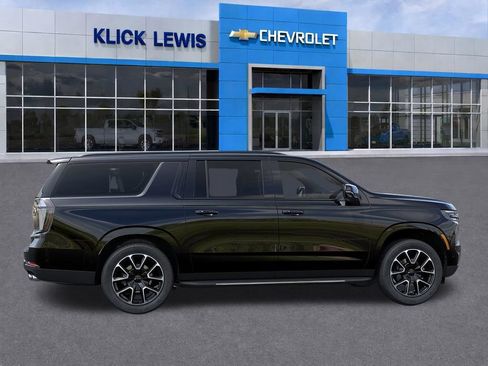 New 2026 Chevrolet Suburban RST w/ Comfort Package AWD/4WD image 5