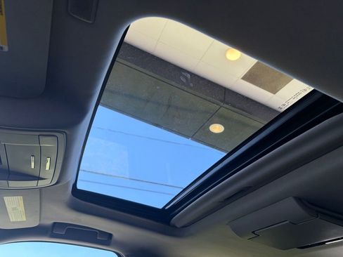 Used 2019 Chevrolet Tahoe LT image 16