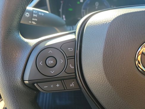 Used 2026 Toyota Corolla LE image 22