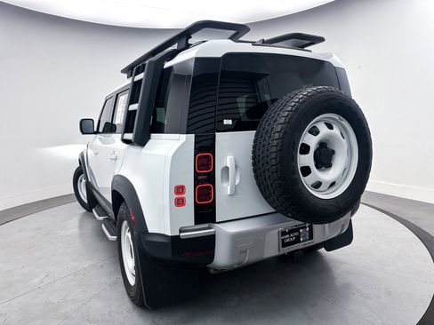 Used 2023 Land Rover Defender 110 S image 10