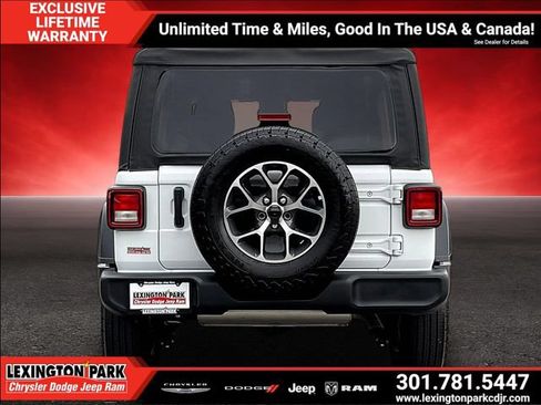 Used 2025 Jeep Wrangler Unlimited Sport AWD/4WD image 6