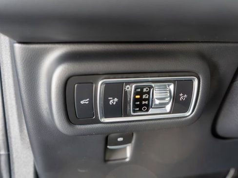 Used 2024 Lincoln Nautilus Reserve w/ Equipment Group 203A AWD/4WD image 27