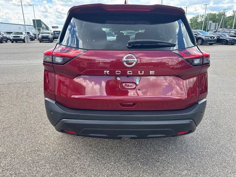 Used 2021 Nissan Rogue S FWD image 6