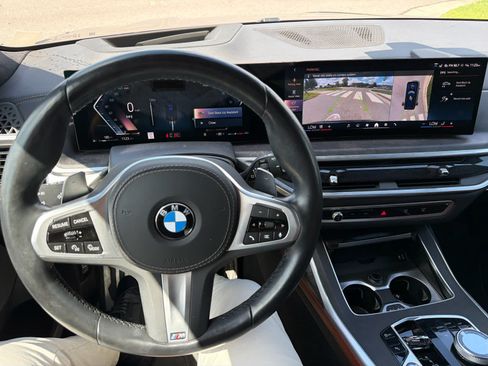 Used 2024 BMW X7 xDrive40i w/ Executive Package AWD/4WD image 8
