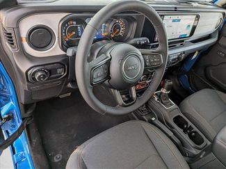 New 2026 Jeep Gladiator Sport AWD/4WD video 3