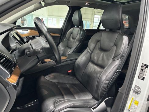 Used 2017 Volvo XC90 T6 Inscription w/ Vision Package AWD/4WD image 44