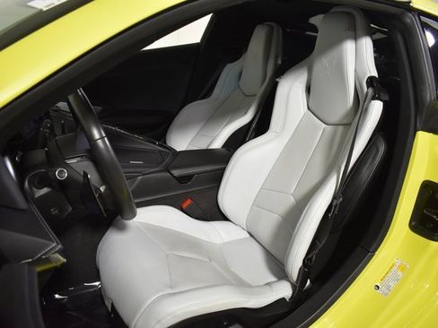 Used 2020 Chevrolet Corvette Stingray Coupe image 21