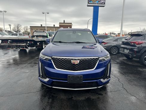 Used 2024 Cadillac XT6 Premium Luxury w/ Technology Package image 2