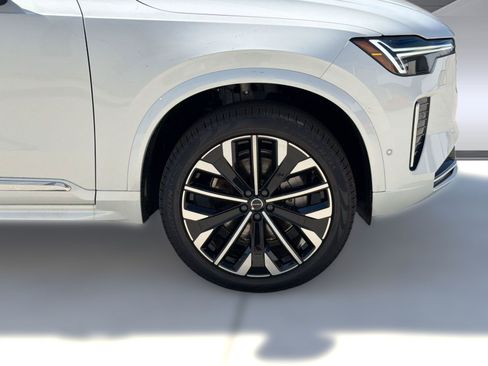 New 2026 Volvo XC90 B6 Ultra w/ Protection Package AWD/4WD image 11