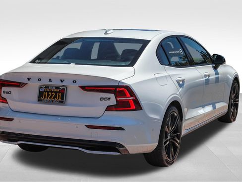 Used 2024 Volvo S60 B5 Plus w/ Climate Package AWD/4WD image 8