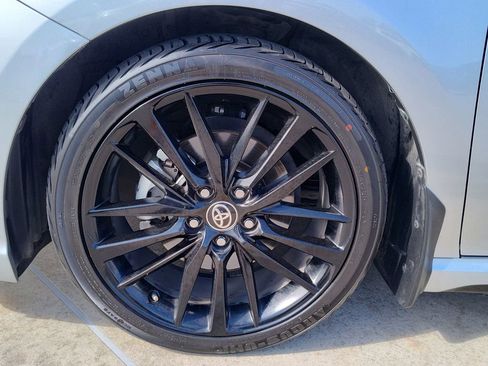 Used 2021 Toyota Camry XSE image 12