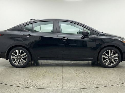 Used 2025 Nissan Versa SV FWD image 11