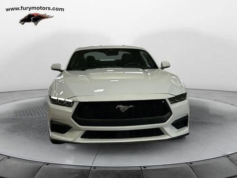 Used 2025 Ford Mustang Coupe RWD image 8