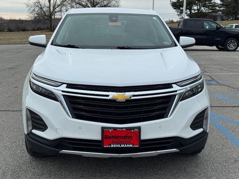 Used 2023 Chevrolet Equinox LT w/ Driver Convenience Package image 12